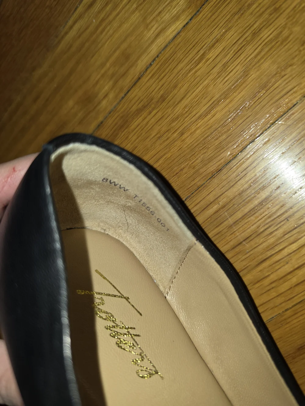 Trotters Estee Black Leather Flats 8WW